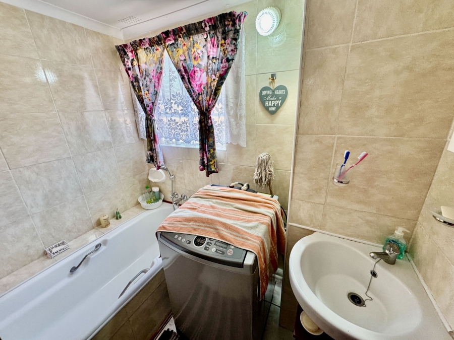 3 Bedroom Property for Sale in Potchefstroom North West